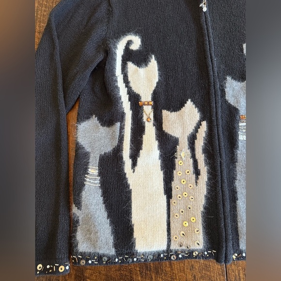 Coldwater Creek | Black Zip Cardigan w/Bejeweled/Sequinned Cat Graphics, Size 1X - Picture 4 of 10